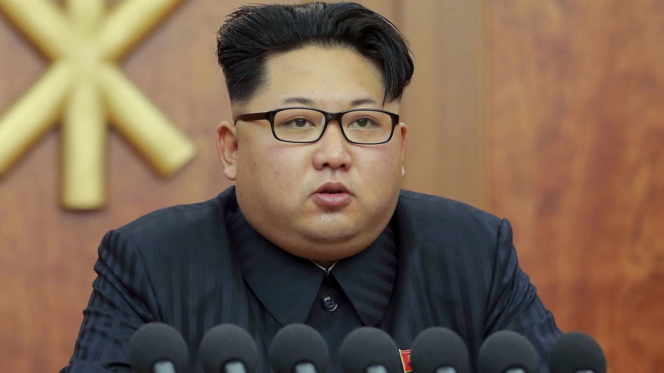 Nordkoreas Diktator Kim Jong Un bei einer Pressekonferenz (Archivbild).