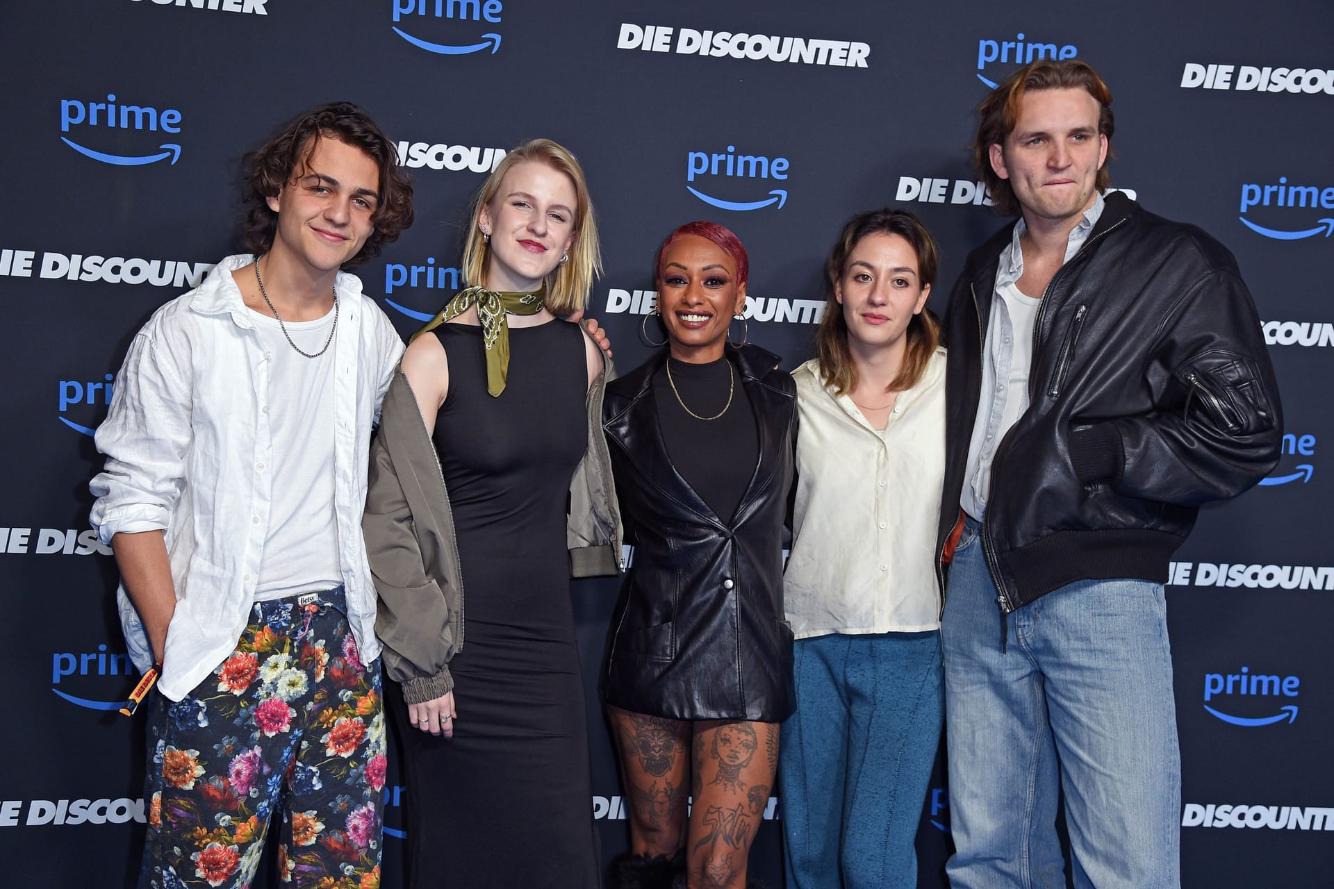 David Ali Rashed, Klara Lange, Nura Habib Omer aka Nura, Marie Bloching und Ludger Bökelmann aus "Die Discounter" bei der Premiere der dritten Staffel (Archivbild).