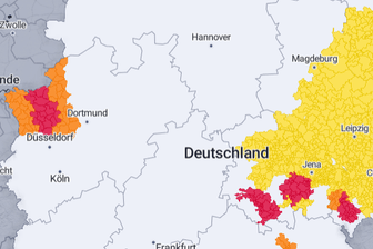 In Teilen von NRW, Thüringen und Sachsen wird vor schweren Unwettern gewarnt.