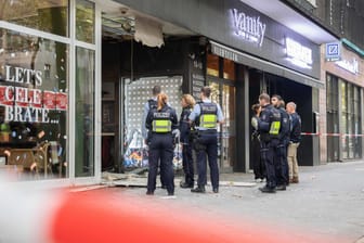 Die Polizei am Einsatzort: Der Vorfall hat sich am Montagmorgen ereignet.