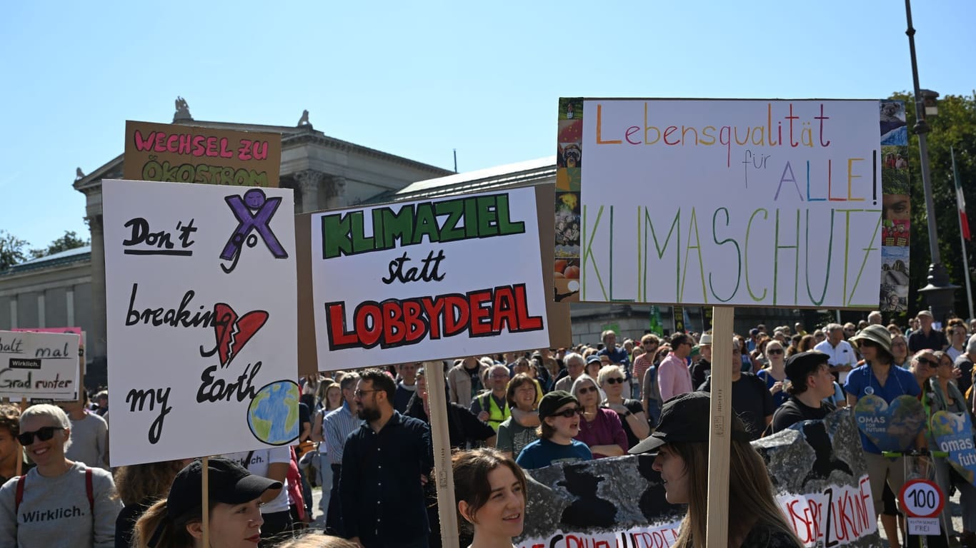 Aufruf zum Klimastreik von Fridays for Future - München