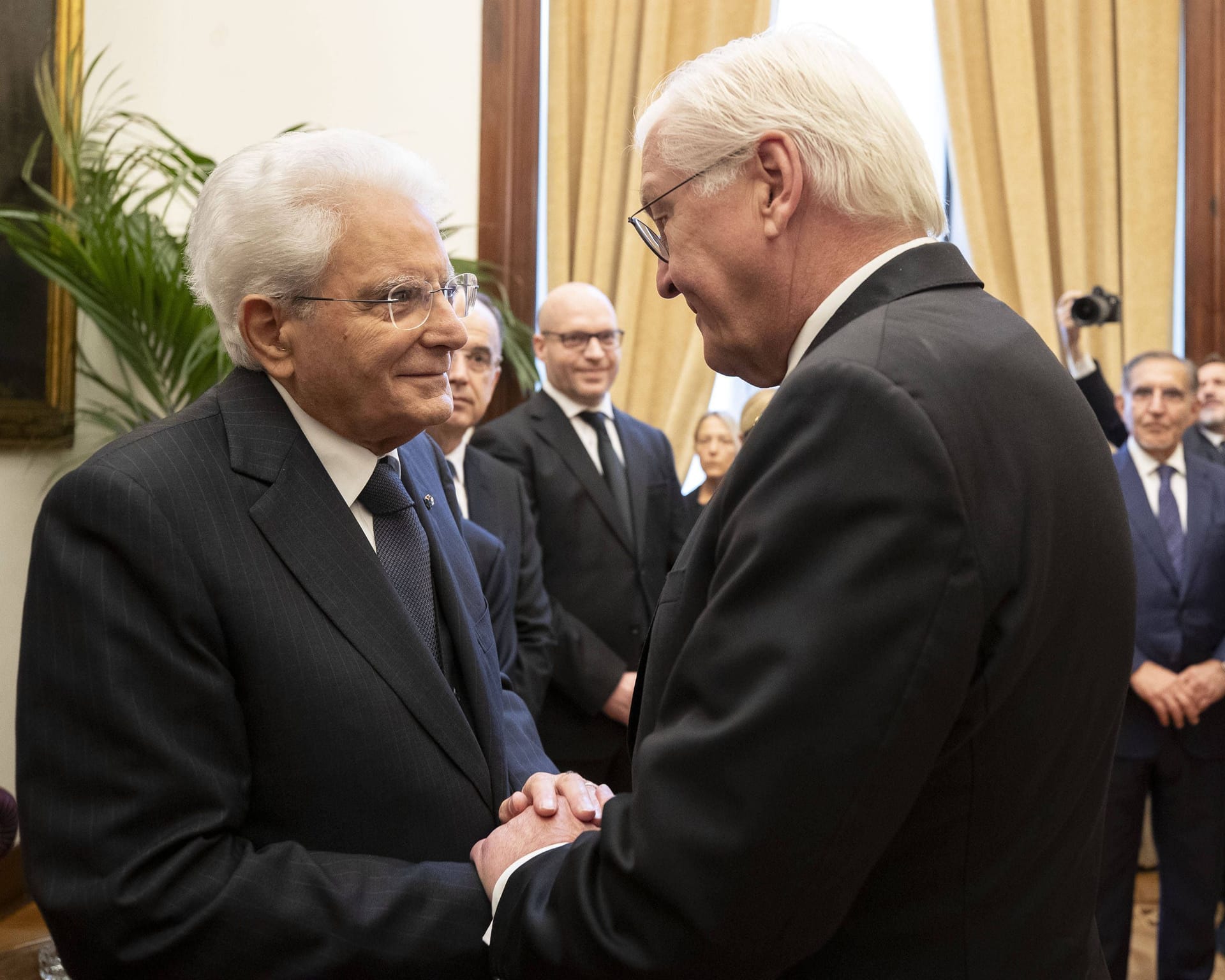 Die Präsidenten Mattarella und Steinmeier verstehen sich bestens.