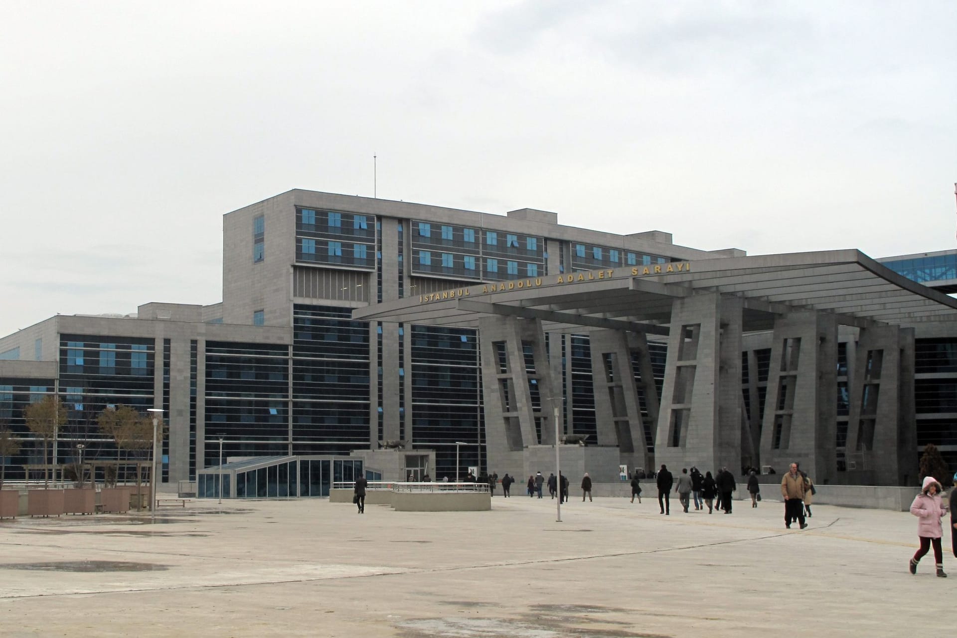 Das Gerichtsgebäude im Stadtteil Kartal in Istanbul (Archivbild): Einem Arzt war der Missbrauch schon 2012 aufgefallen.