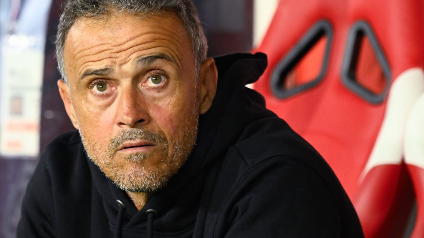 Luis Enrique: Der Trainer würde sich einen Teil seines Jobs gerne sparen.