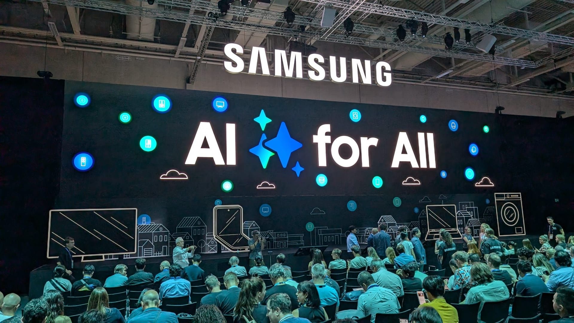 Neue Geräte und "KI für alle": die Samsung-Pressekonferenz auf der Technikmesse IFA 2024 in Berlin.