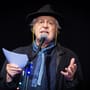 Hannover: Klaus Urban begeistert mit 80 Jahren auf der Poetry-Slam-Bühne