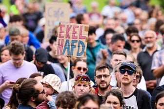 Kundgebung und Demonstration gegen Rechts