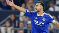 Schalke blamiert sich nach Drei-Tore-Führung – Trainer vor dem Aus