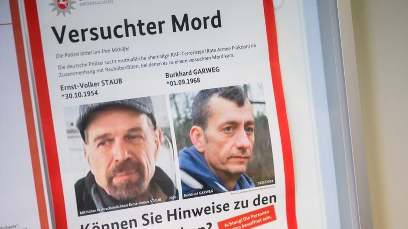 Die Polizei sucht weiterhin mit Hochdruck die beiden früheren RAF-Mitglieder Ernst-Volker Staub und Burkhard Garweg.