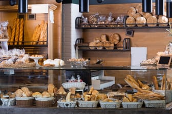 Eine Bäckerei (Symbolbild): Das Ordnungsamt Neukölln entdeckte gravierende Verstöße in einem Neuköllner Backshop.