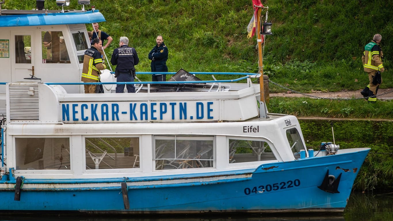 Brand auf Schiff