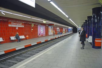 Haltestelle Ebertplatz (Archivbild): Kölns U-Bahnstationen sind oft nicht besonders einladend.