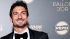 Mats Hummels: Der Fußballstar zeigte sich auf dem roten Teppich.