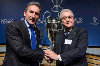 Txiki Begiristain (l.)