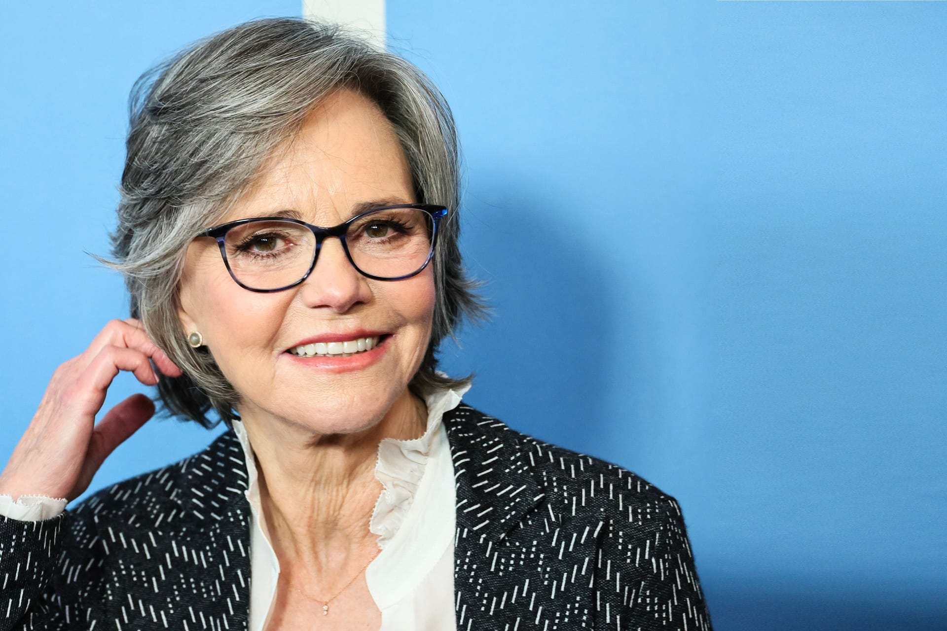 Sally Field: Die Schauspielerin teilt mit ihren Fans ein traumatisches Erlebnis.