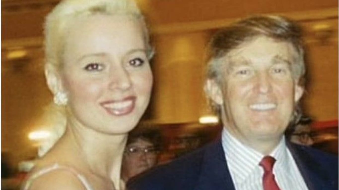 Beatrice Keul und Donald Trump im Jahr 1993.