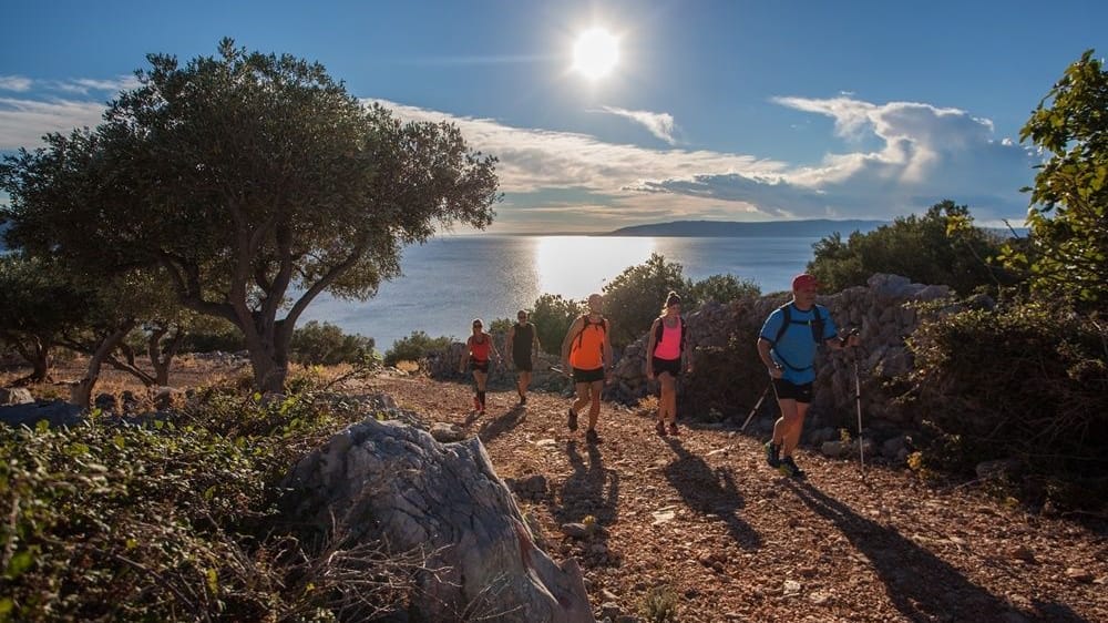 Wandern Sie auf dem historischen Pfad, der Lošinj und Cres miteinander verbindet.