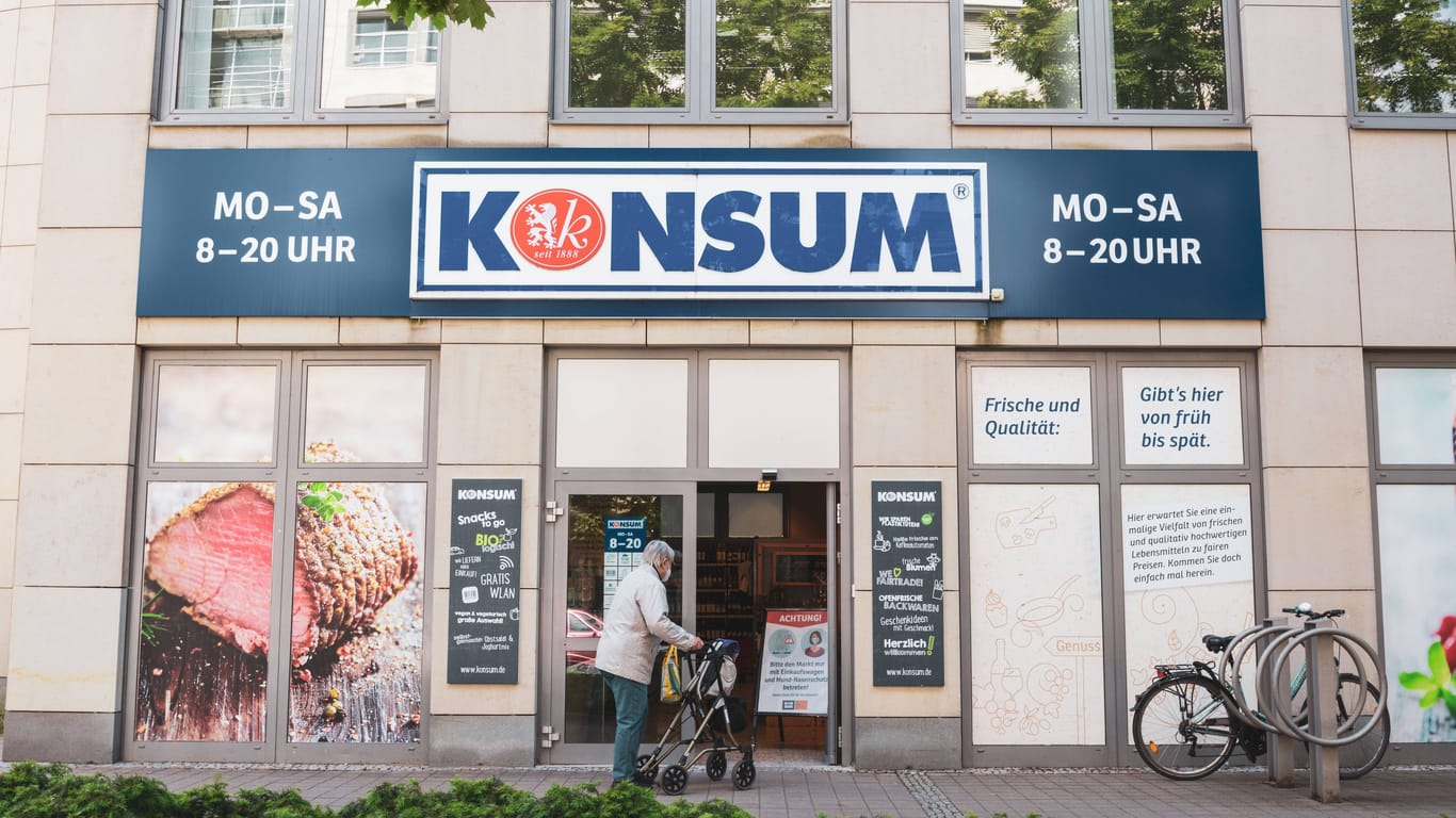 Eine Filiale des Supermarkts Konsum in der Altstadt von Dresden (Archivbild): Bald wird er hauptsächlich von Edeka beliefert.