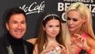 Lucas Cordalis, Daniela Katzenberger und ihre Tochter Sophia bei einer Benefizgala: Die Schminke der Neunjährigen wird kritisiert.