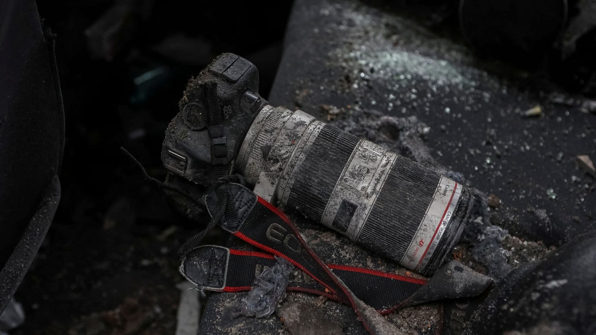 In Russland soll eine ukrainische Journalistin tot in ihrer Gefängniszelle aufgefunden worden sein. Sie wurde nur 27 Jahre alt (Symbolbild).