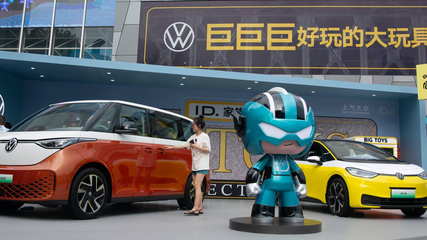 Volkswagen in China (Symbolbild): Ein Topmanager des deutschen Autoriesen wurde des Landes verwiesen.