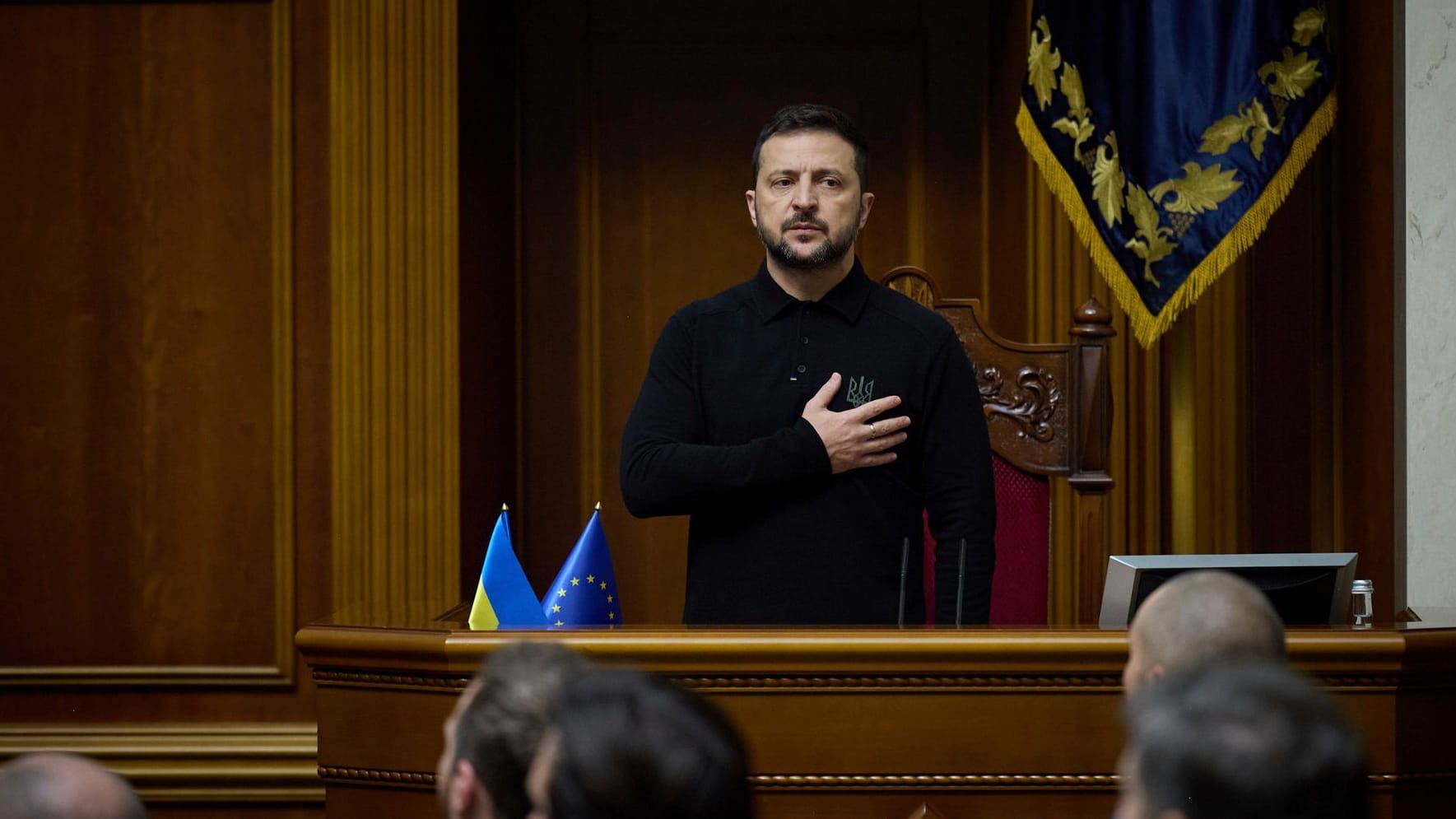 Der ukrainische Präsident Wolodymyr Selenskyj hat im Parlament seinen "Siegesplan" zur Beendigung des Krieges mit Russland vorgestellt.