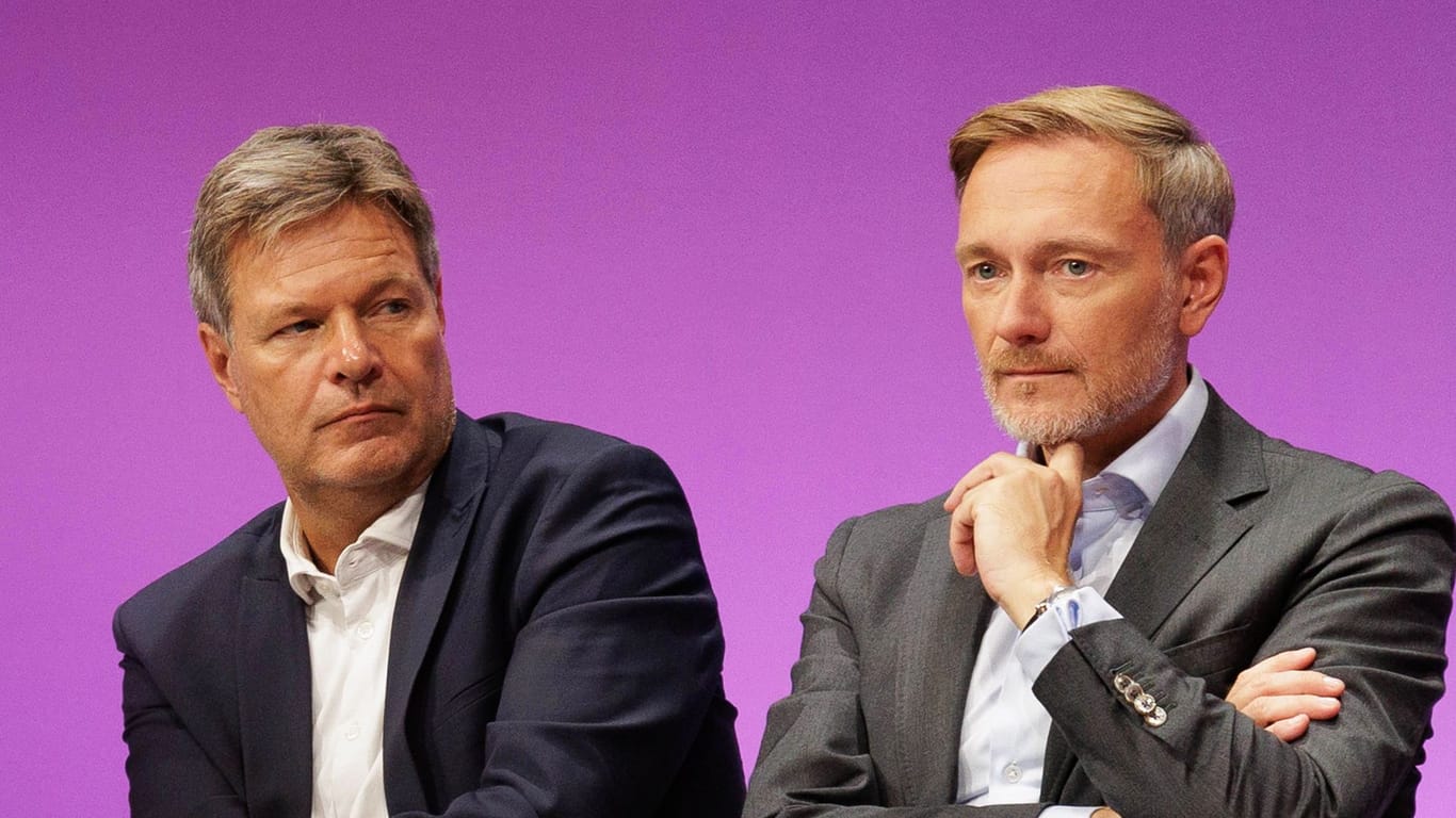 Streiten über die Wirtschaftspolitik: Minister Habeck und Lindner