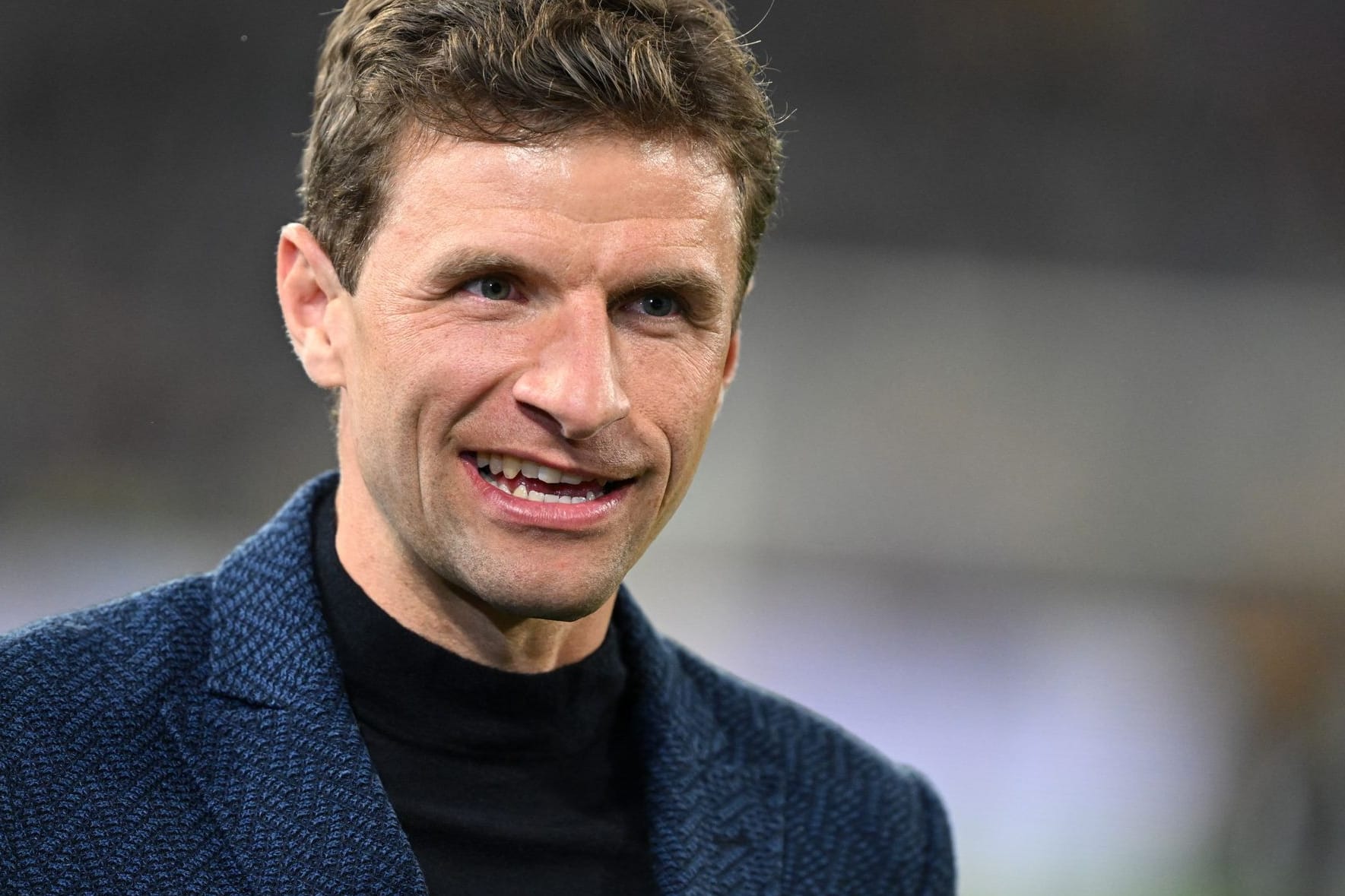 Thomas Müller: Der Ex-Nationalspieler war bei seinem DFB-Abschied zu Späßen aufgelegt.