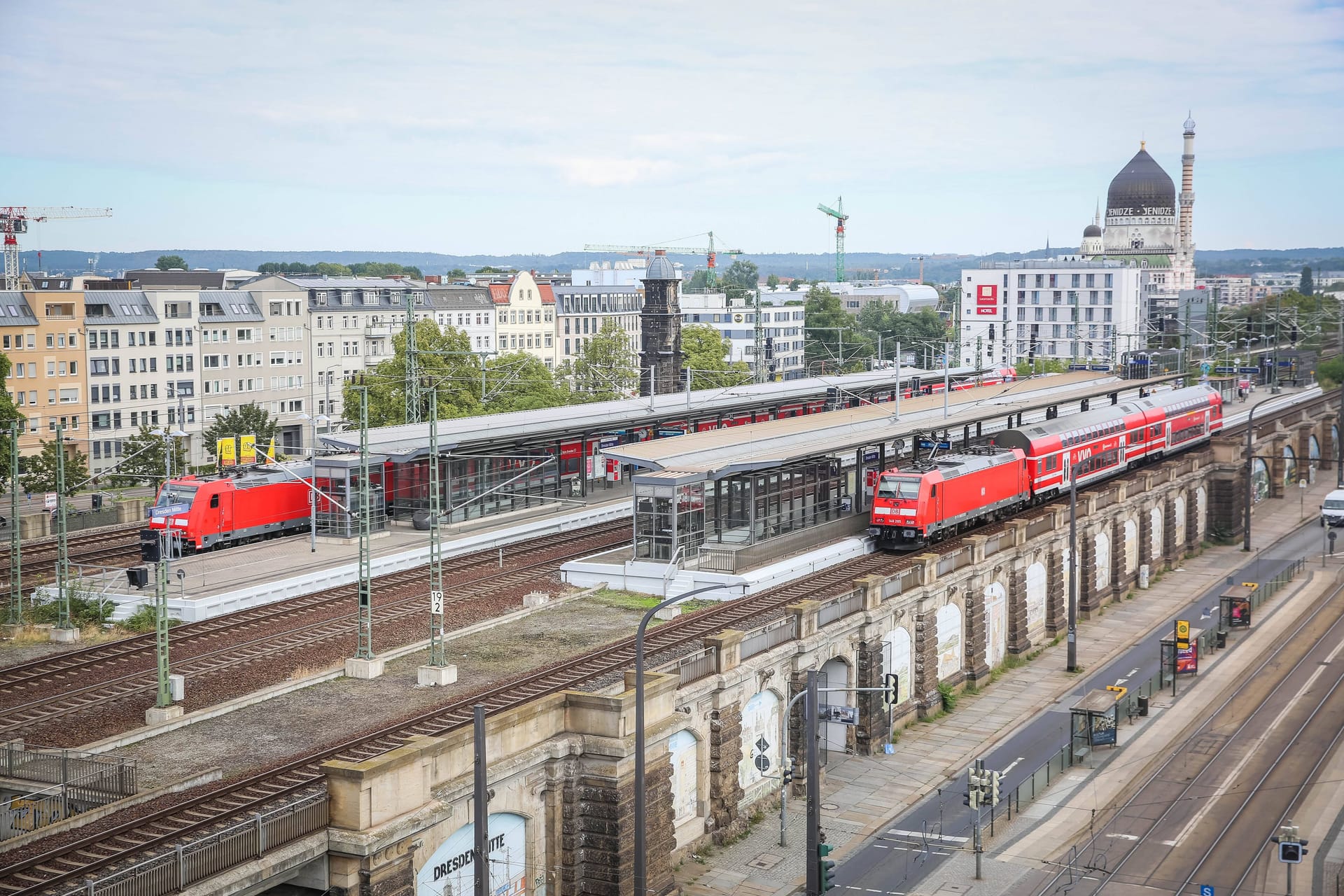 Blick auf Bahnhof Mitte in Dresden: