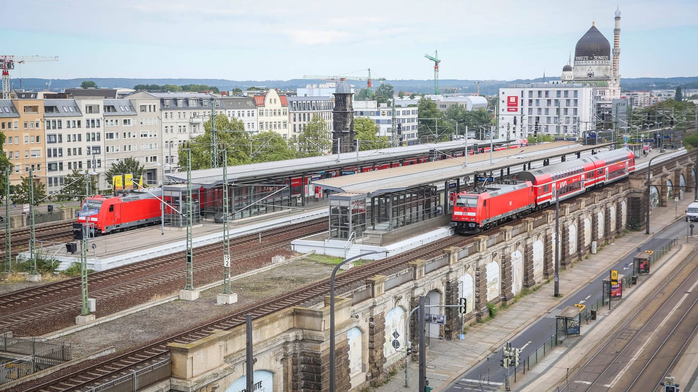 Blick auf Bahnhof Mitte in Dresden: