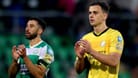 Leon Pöhls (r.) applaudiert: Der Hamburger ist Stammtorhüter beim irischen Rekordmeister Shamrock Rovers.