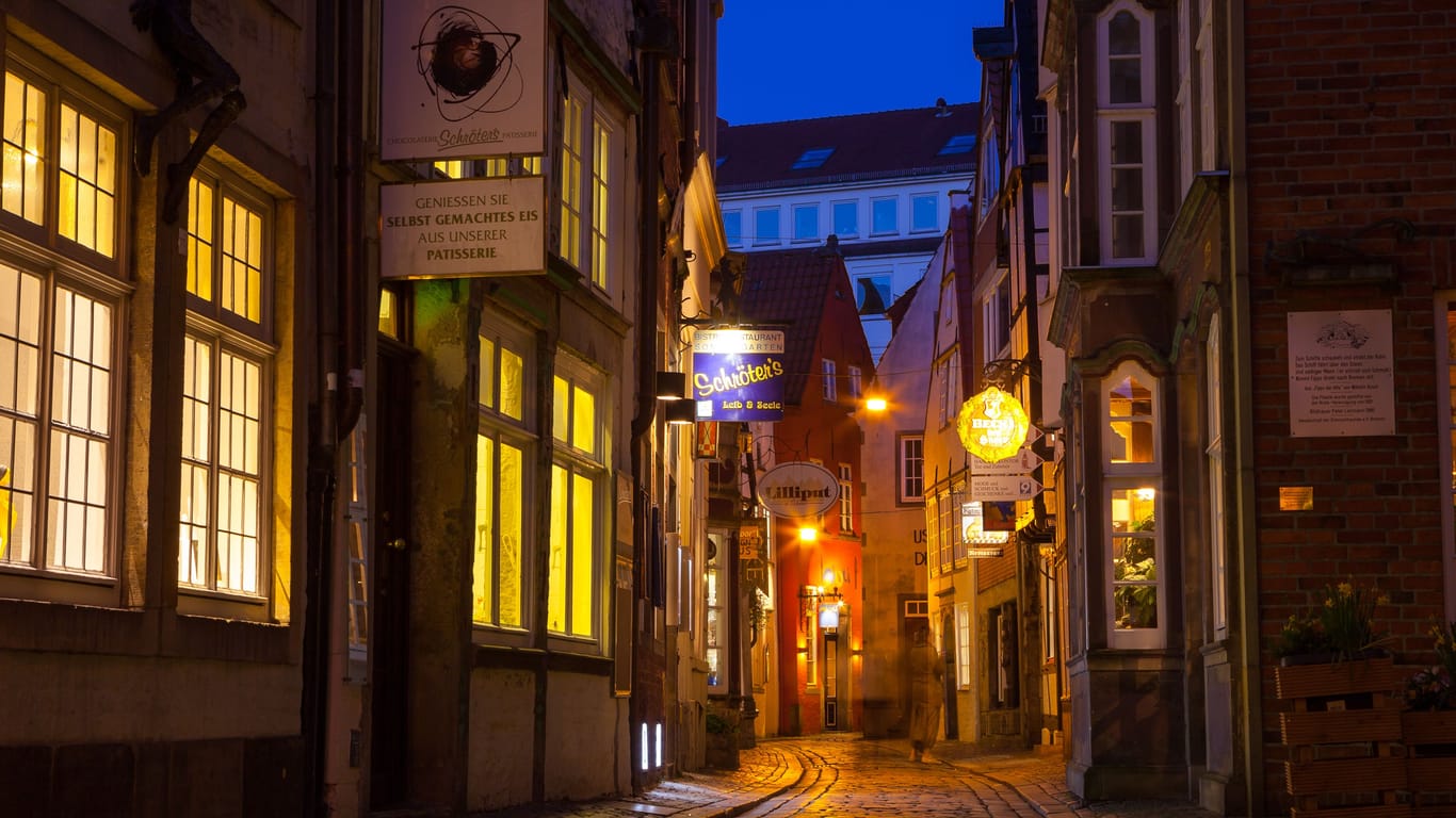 BREMEN, GERMANY - 17 APR 2016: Historic streets of illuminated Schnoor quarter at night