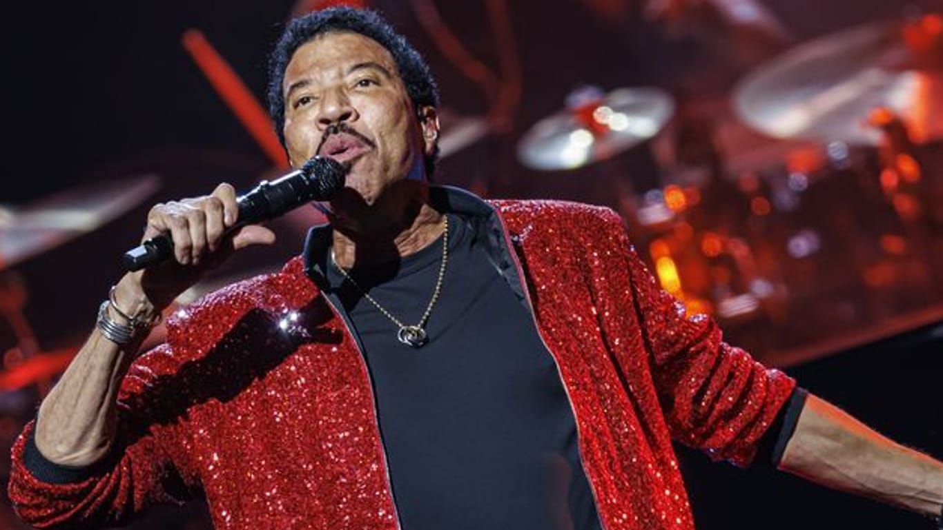 Lionel Richie, Sänger aus den USA (Archivbild): Im Sommer 2025 ist die Soulikone wieder in Deutschland auf Tournee.