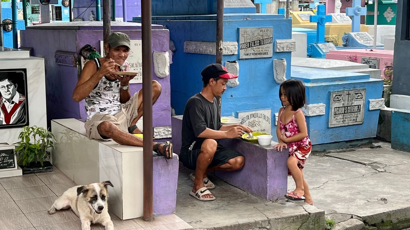 Manila North Cemetery - Der Friedhof-Slum von Manila