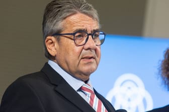 Sigmar Gabriel, Ex-Chef der SPD (Archiv): Der 65-Jährige warnt vor einem AfD-Verbotsversuch.