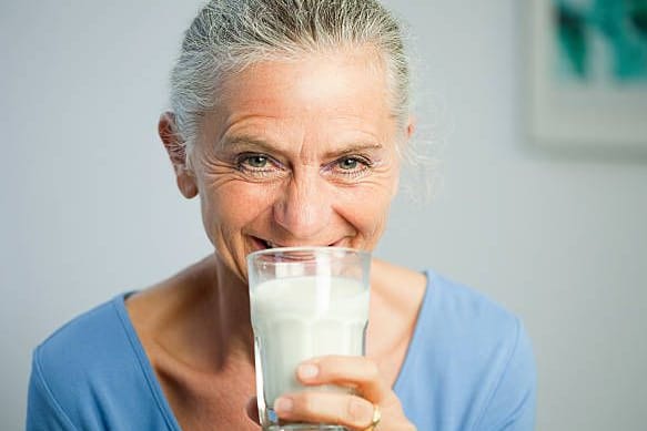 Milch: Sie galt lange als gesund. Doch in den vergangenen Jahren hat ihr Ruf gelitten.