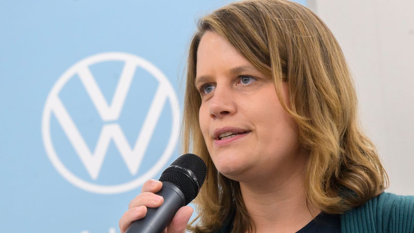 Die Grünen-Politikerin Julia Willie Hamburg: Niedersachsens Vize-Ministerpräsidentin ist auch Aufsichtsrätin von VW.