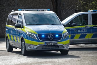 Einsatzfahrzeuge der Autobahnpolizei