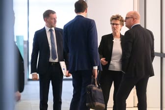 Sondierungsgespräche zwischen CDU, BSW und SPD in Sachsen