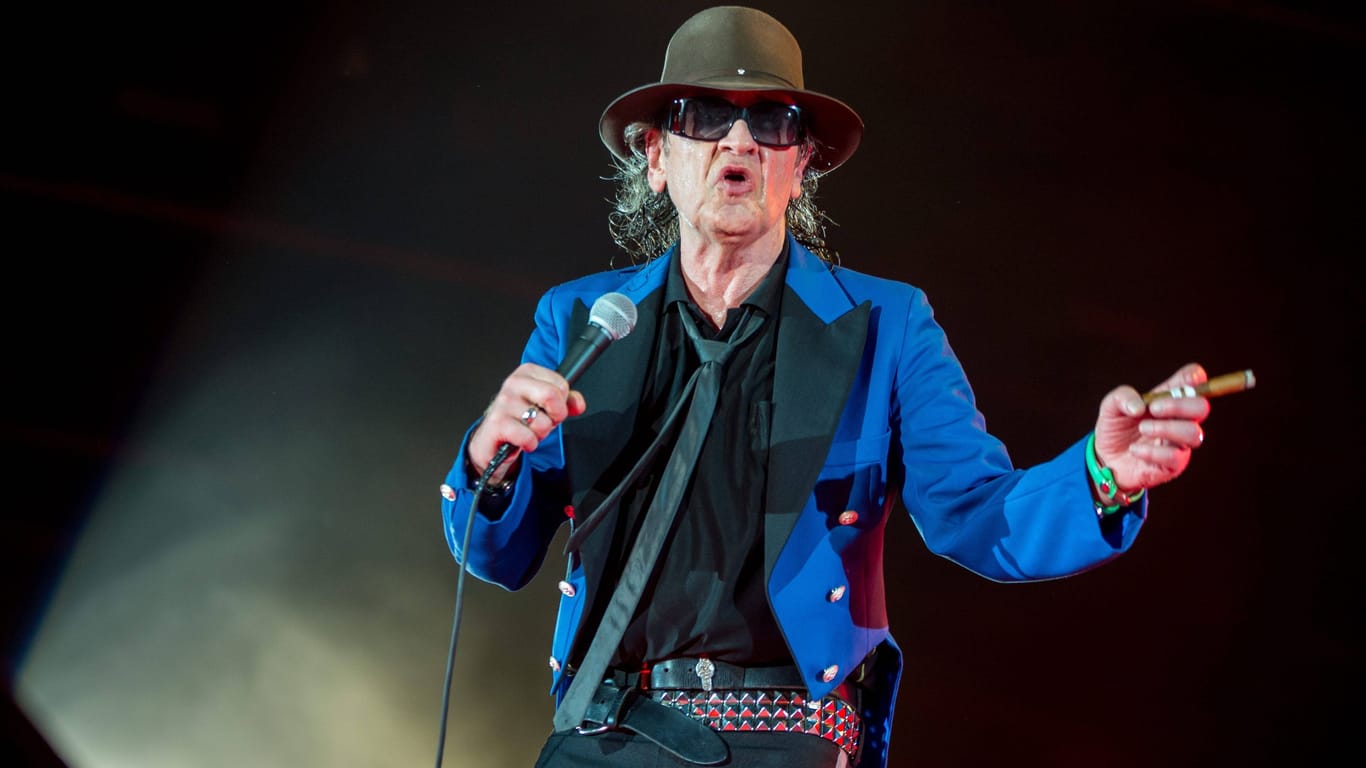 Udo Lindenberg auf der Bühne (Archivbild): Der Panikrocker hat einen seiner bekanntesten Hits an Unicef verschenkt.