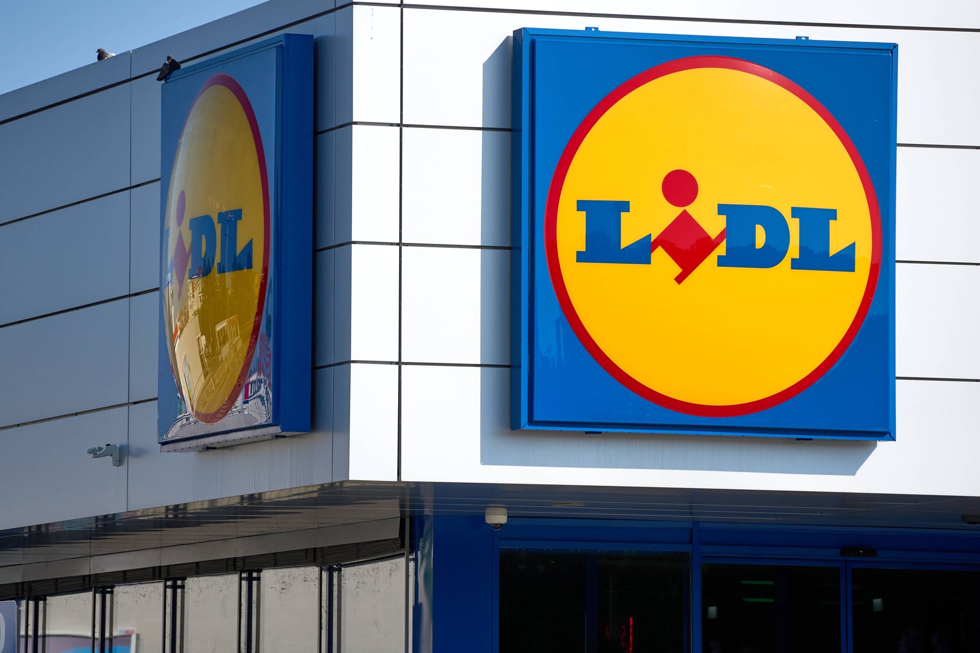 Lidl-Logo: Beim Discounter kann ein Produkt aus dem Süßigkeitenregal Probleme verursachen.