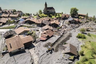 Ein Murgang hat einen Teil des Dorfes Brienz im August verwüstet. (Archivbild)