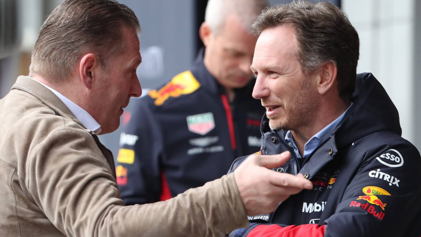 Gute Miene zum bösen Spiel: Jos Verstappen (li.) und Red-Bull-Teamchef Christian Horner.