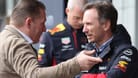 Gute Miene zum bösen Spiel: Jos Verstappen (li.) und Red-Bull-Teamchef Christian Horner.