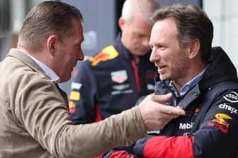 Gute Miene zum bösen Spiel: Jos Verstappen (li.) und Red-Bull-Teamchef Christian Horner.