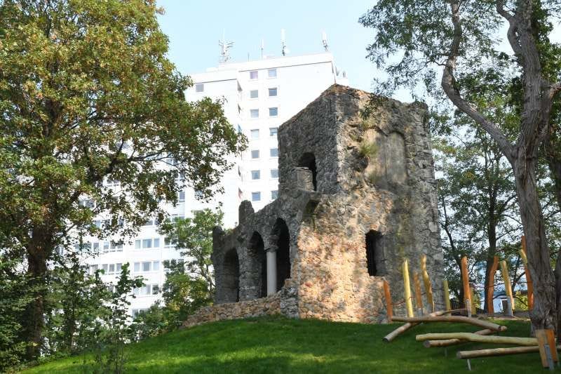 Die Turmruine in Bremen-Grohn.