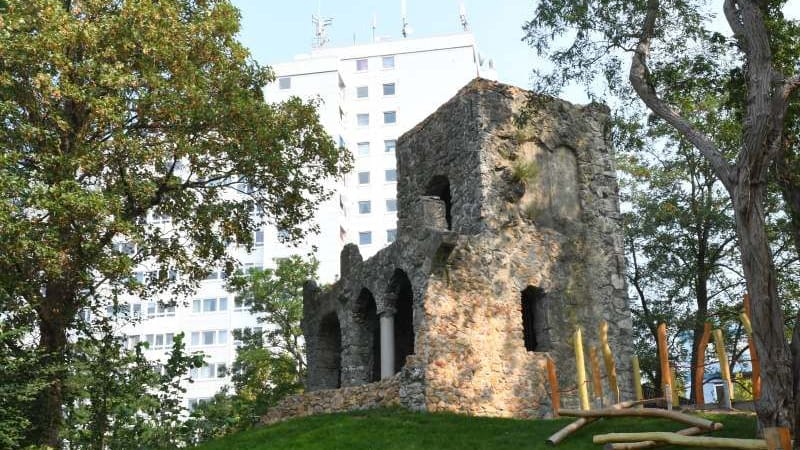 Die Turmruine in Bremen-Grohn.