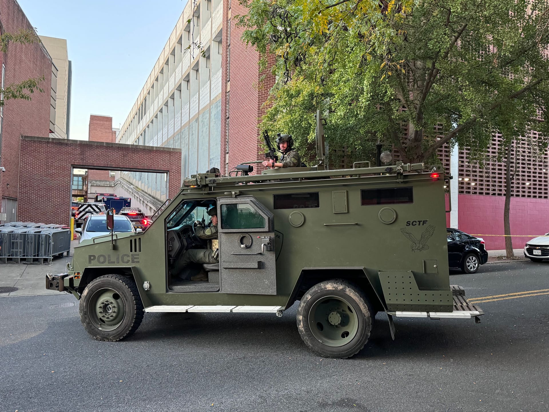 Längst nicht nur bei Trump-Veranstaltungen: Panzerwagen der Polizei in Lancester, Pennsylvania.