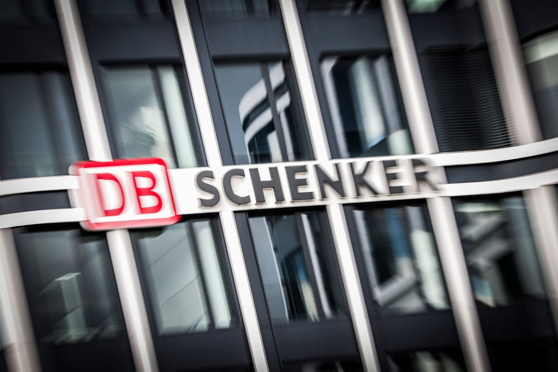 Bahn verkauft Logistiksparte Schenker Bahn verkauft Logistiksparte Schenker
