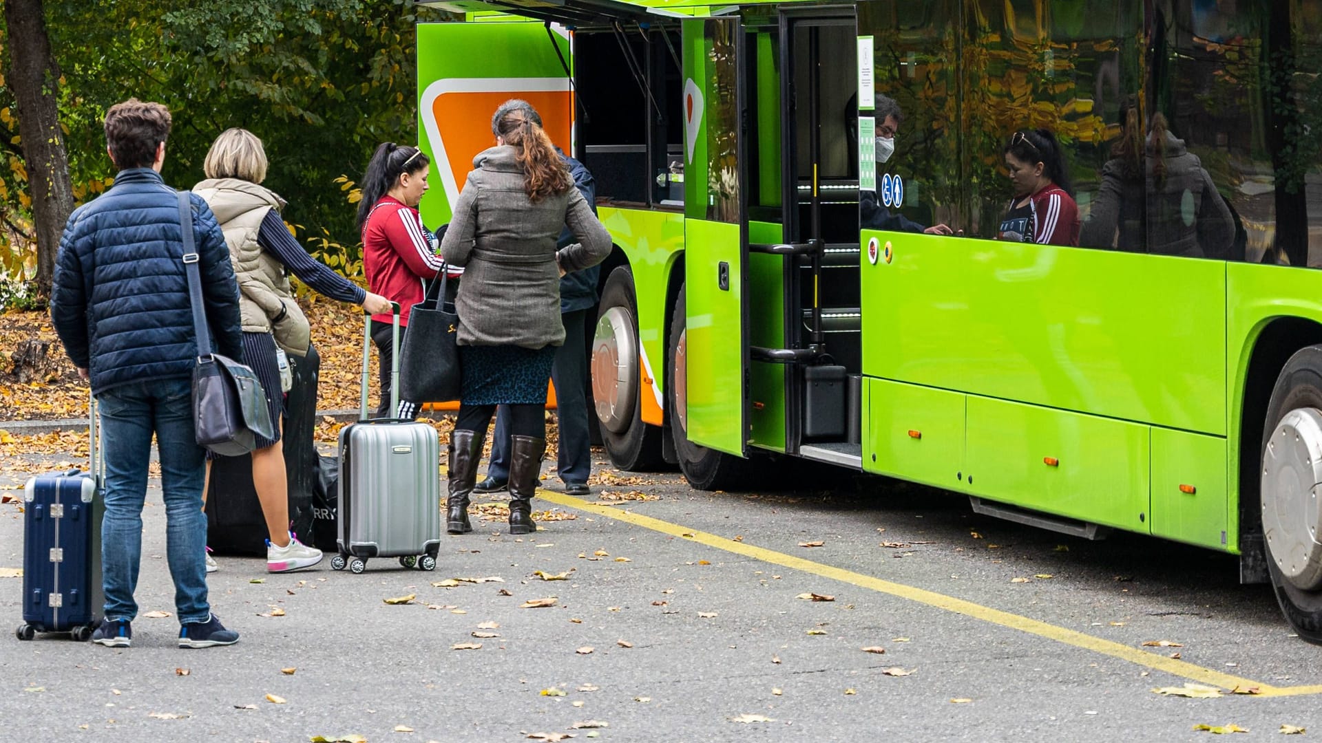 Vor dem Einsteigen kurz prüfen: Einige Indizien verraten den Zustand des Busses.